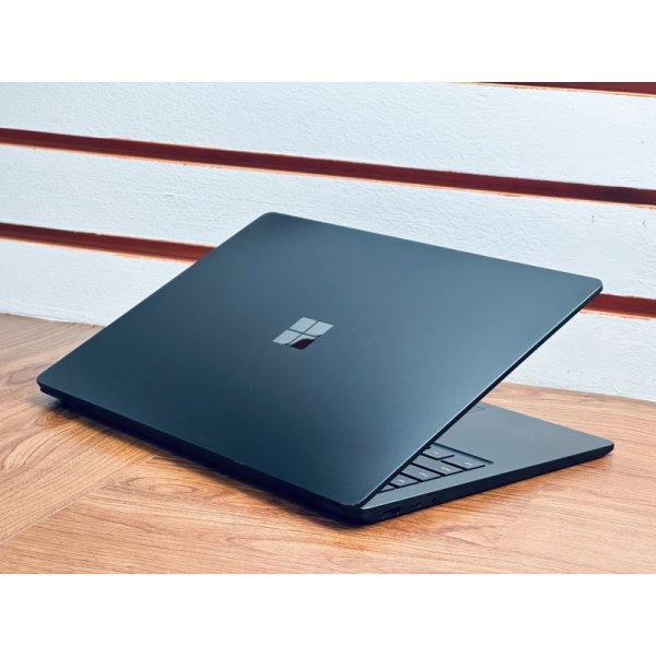 Laptop 3