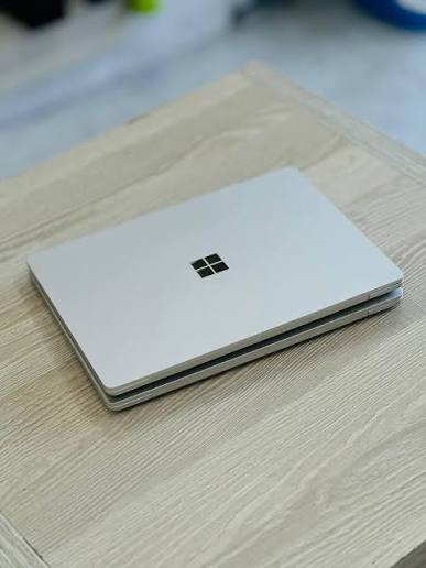 Laptop 4